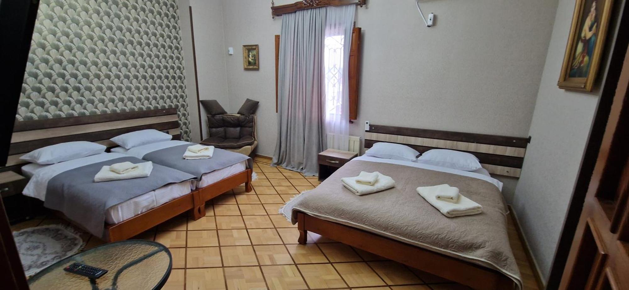 Hotel Villa Кутаиси Екстериор снимка