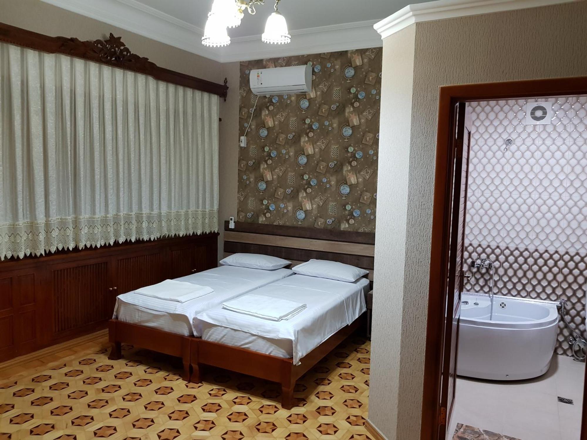Hotel Villa Кутаиси Екстериор снимка