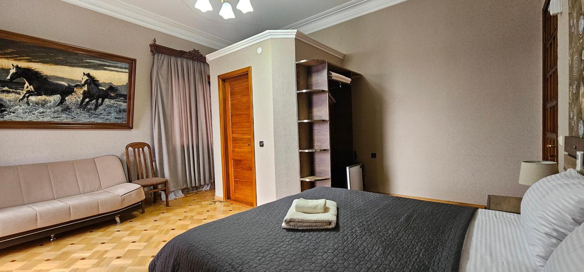 Hotel Villa Кутаиси Стая снимка