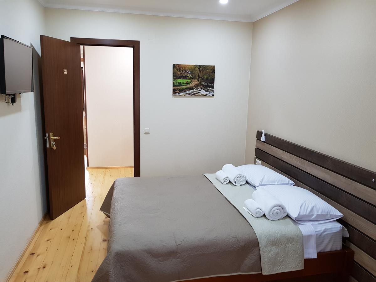 Hotel Villa Кутаиси Екстериор снимка