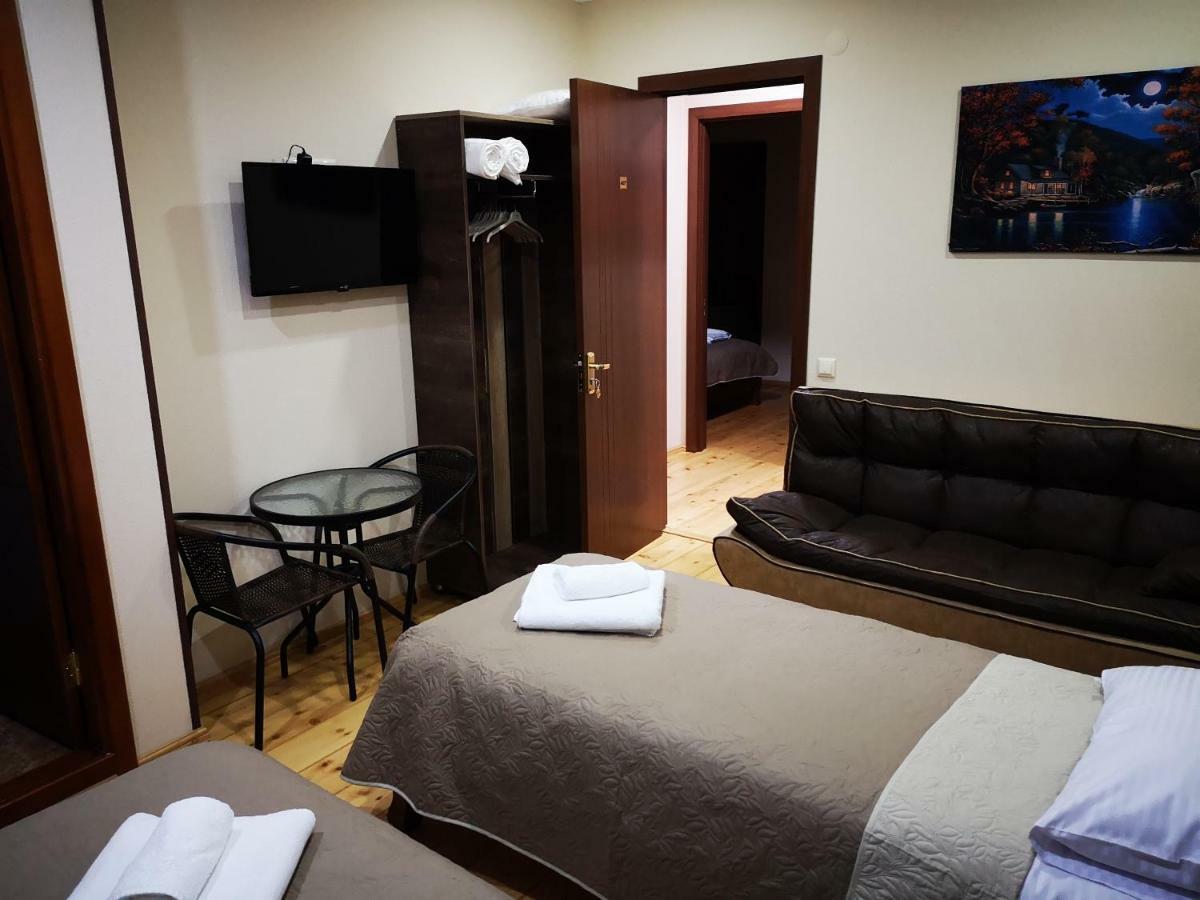 Hotel Villa Кутаиси Екстериор снимка