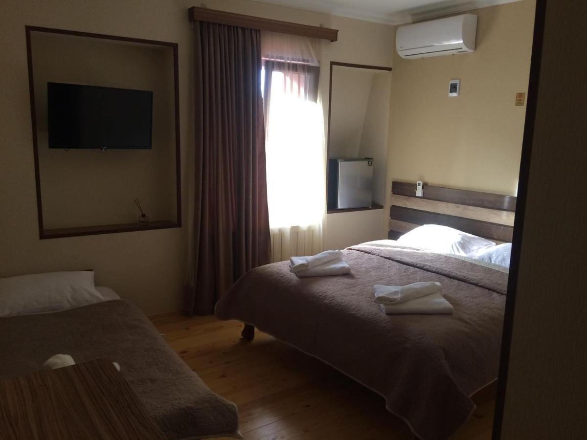 Hotel Villa Кутаиси Екстериор снимка